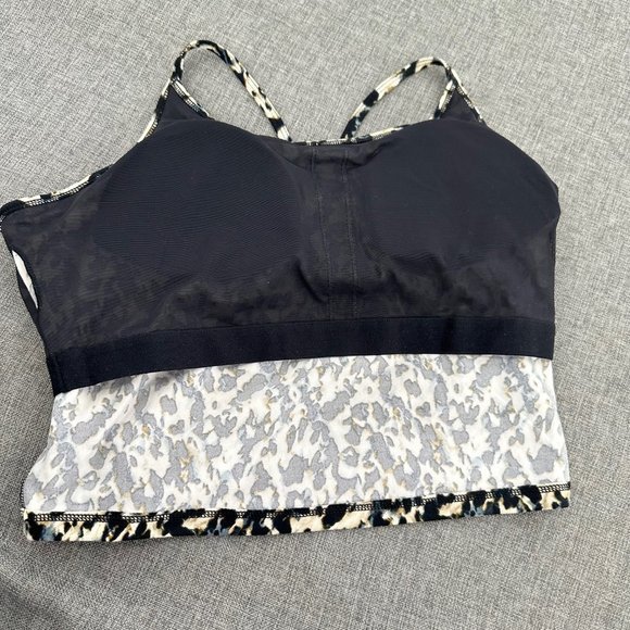 CORE IO Brand‎ New Sport Bra Crop Top Leopard Removable Pads Medium - Picture 9 of 11